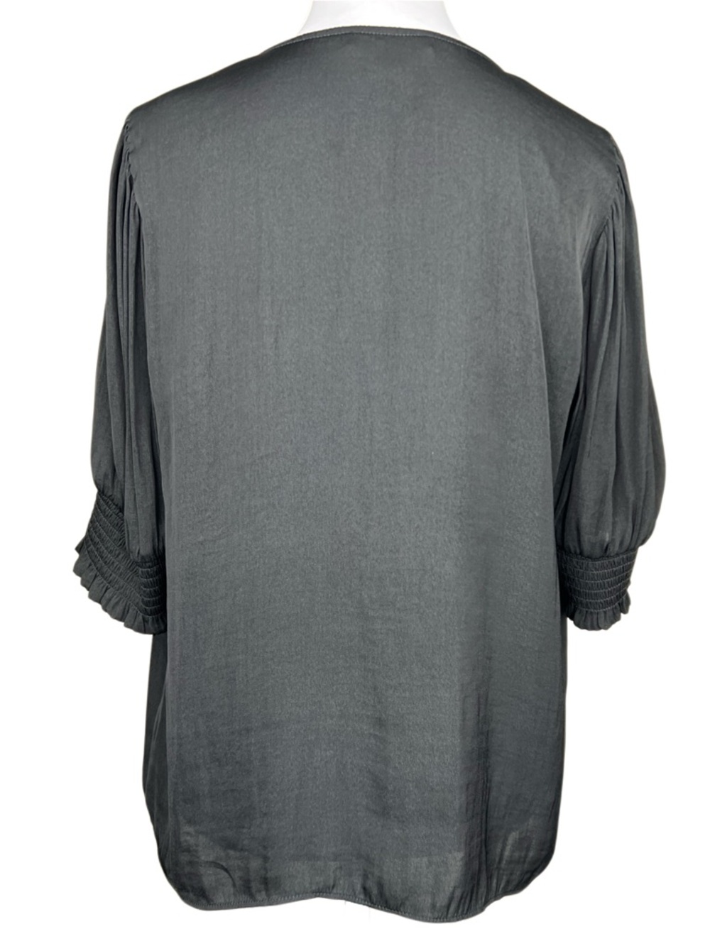 Maison d’Amélie Paris Black V-Neck Blouse Size Medium Smocked Sleeve Top - Picture 2 of 7